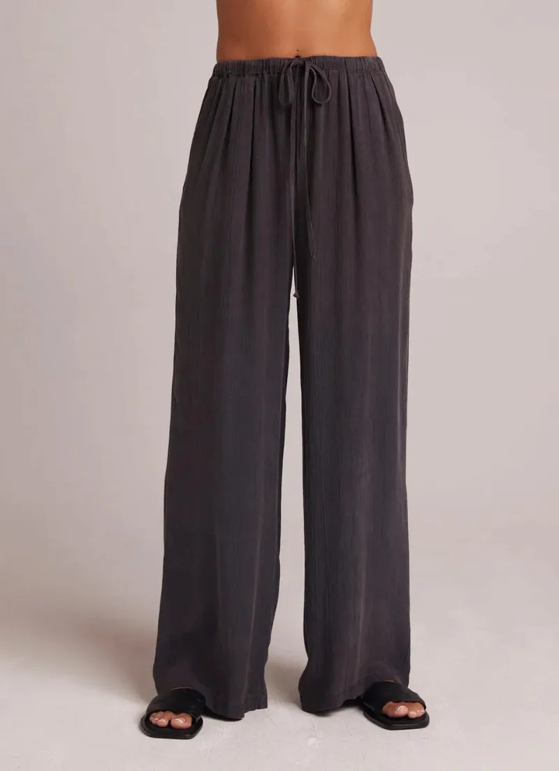 Easy Pleated Wide Leg Pant