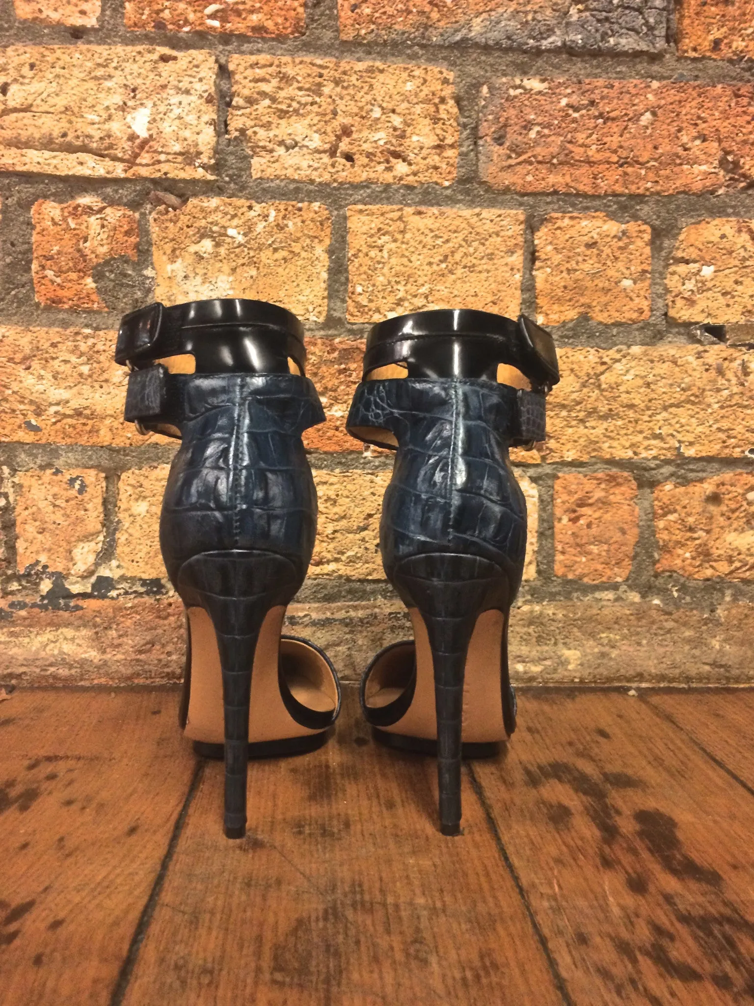 L.A.M.B Oxley Pumps